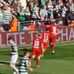 Video: Gerrard zorgt voor woede bij Celtic-fans na goal in benefietduel