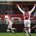 Ajax blijft opnieuw foutloos voor eigen publiek